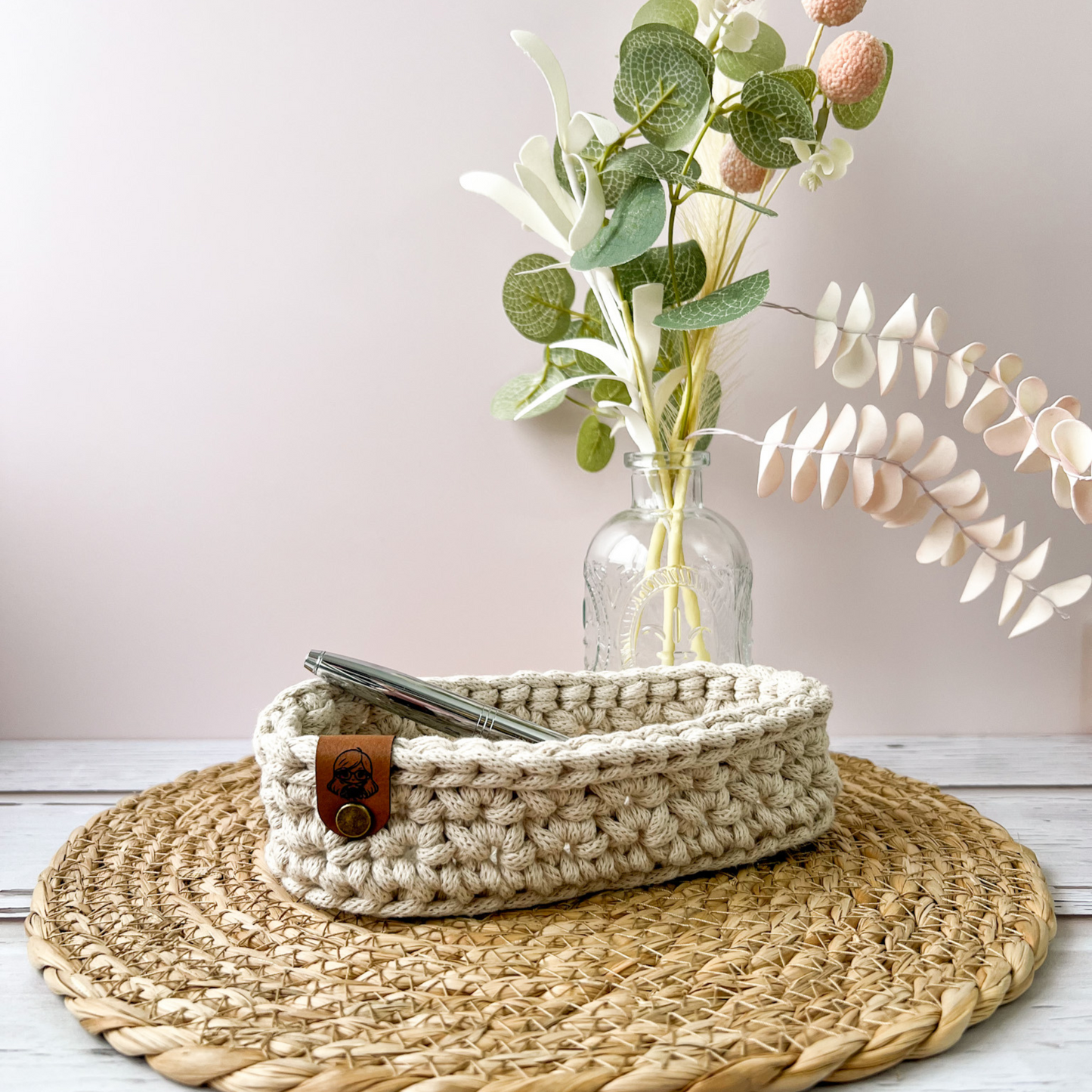 OVAL CROCHETED GLASSES BASKET