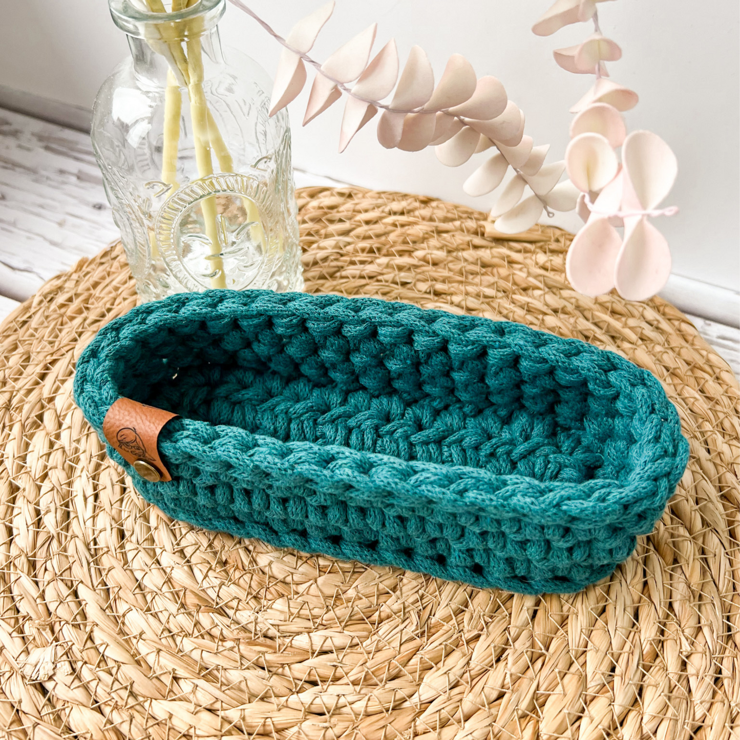 OVAL CROCHETED GLASSES BASKET